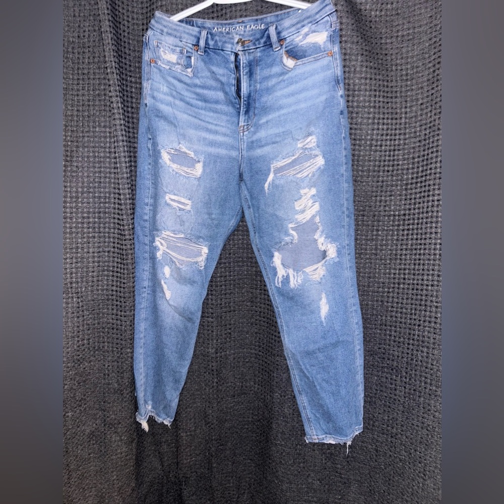 American Eagle Curvy Mom jean